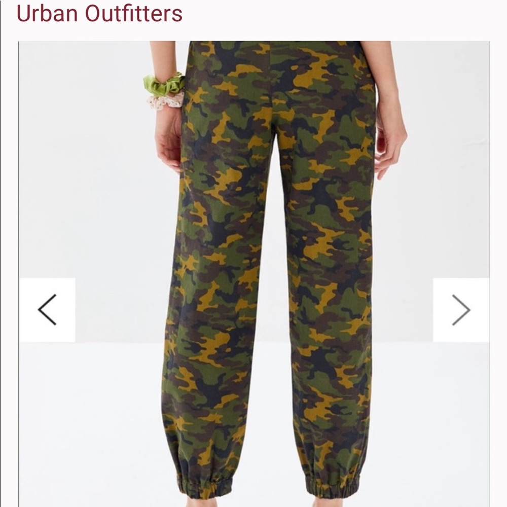 NEW Urban Outfitters Jane Camo utility pants